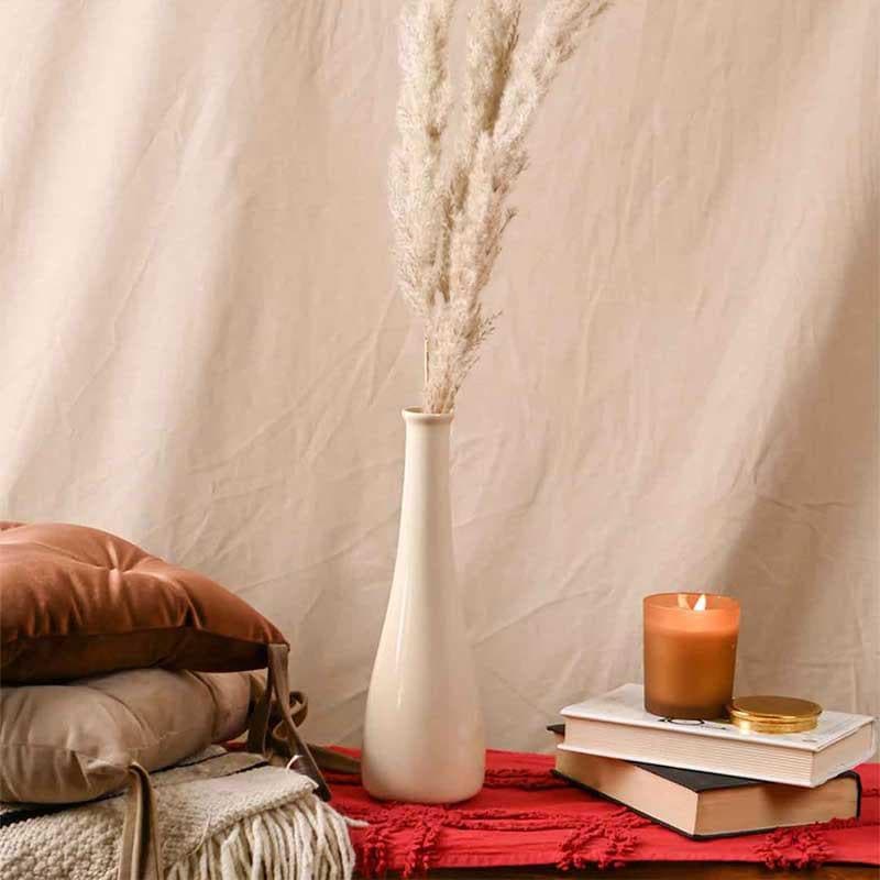 White Swan Vase