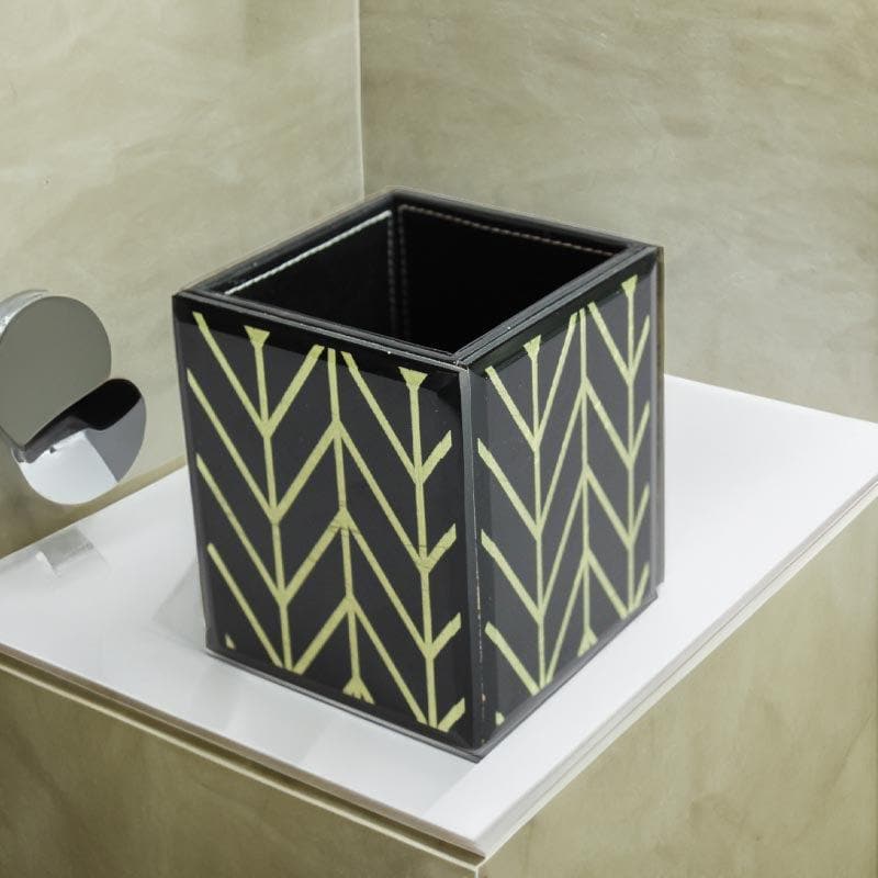 Glass · MDF