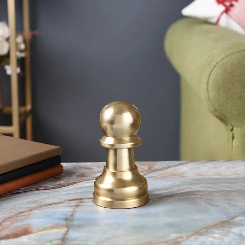 The Pawn Showpiece - Gold media 1