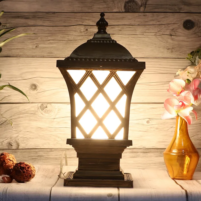 Vintage Outdoor Lamp-Gold media 1