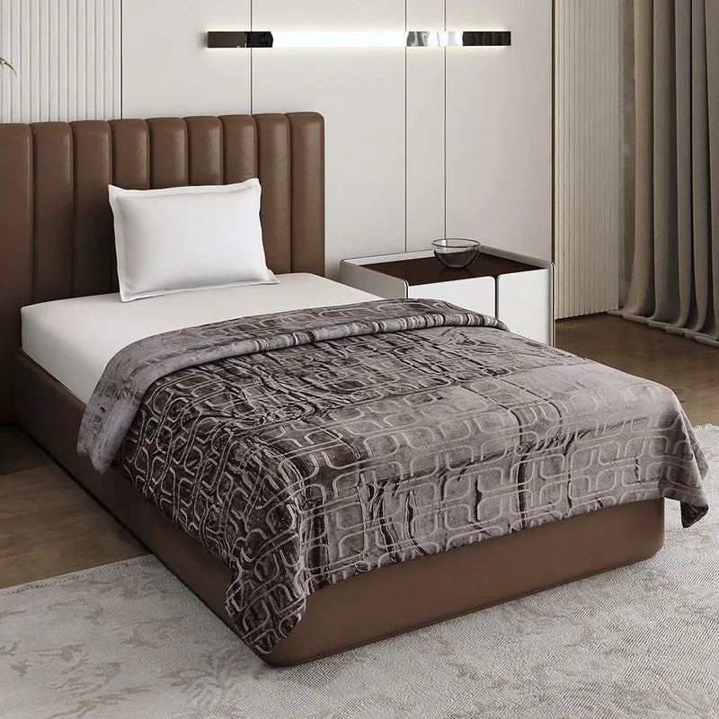 Monte Carlo Warmora Geometric Print Polyester Blanket (Dark Brown) - 210 GSM media 1