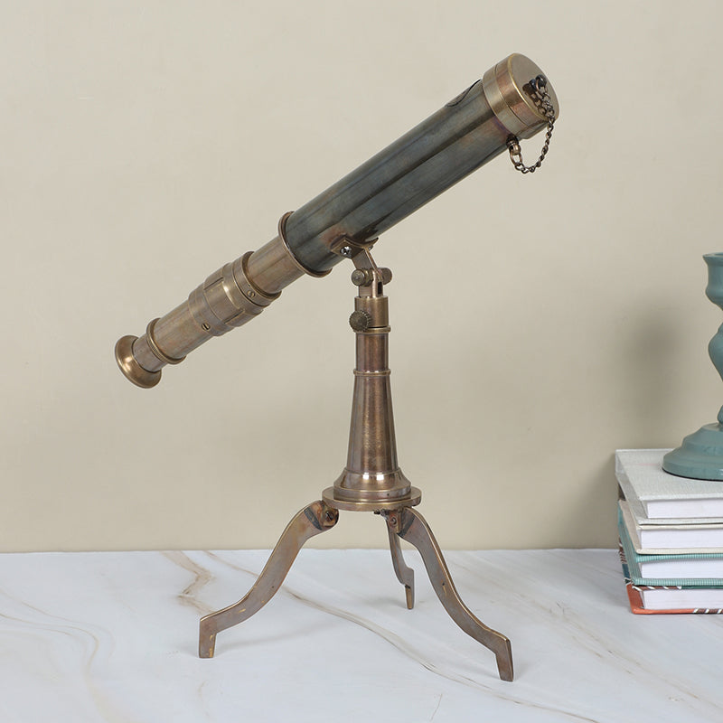 Celestora Vintage Showpiece