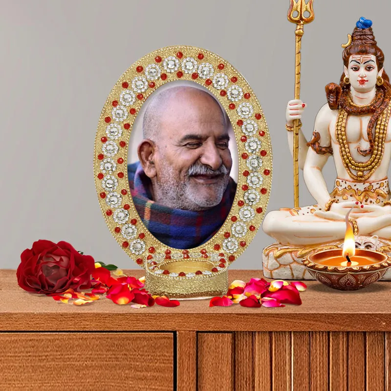 Neem Karoli Baba Photo Frame - Oval media 1