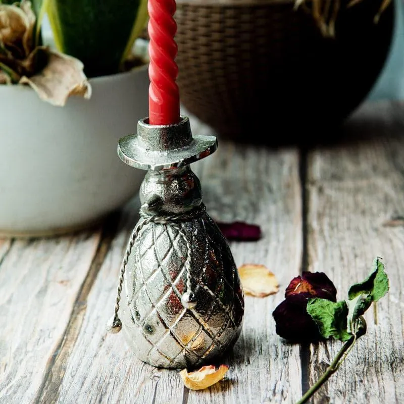 Perfume Flow Candle Holder media 3