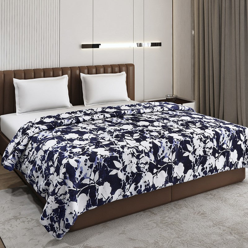 Monte Carlo Petaluxe Floral Print Polyester Blanket (Blue) - 300 GSM