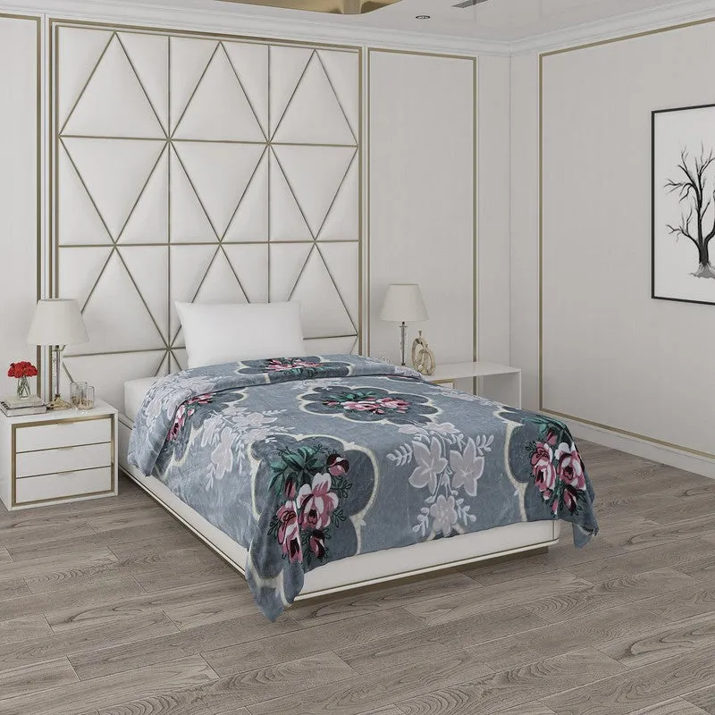 Monte Carlo Velvet Bloom Blanket - 500 GSM media 1