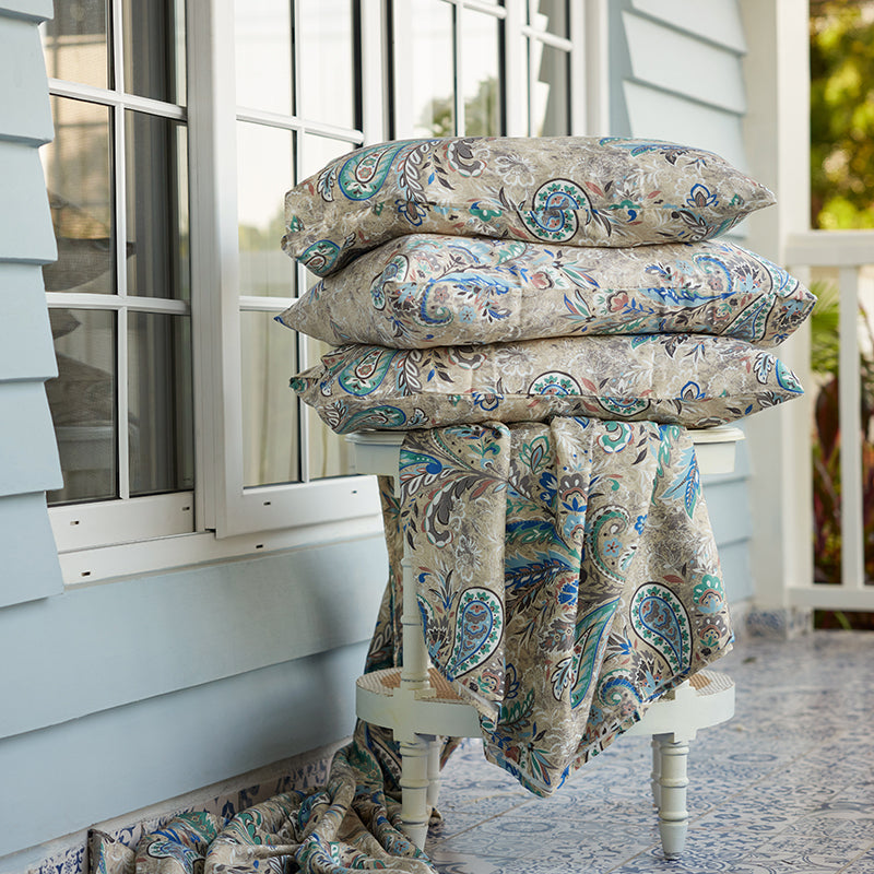 Favonia Floral Cotton Comforter - 180 GSM media 5