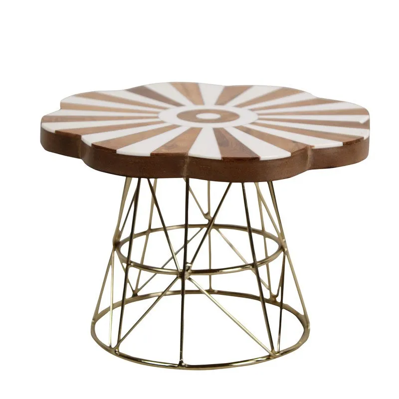 Naked Bloom Decorative Cake Stand - Gold media 4