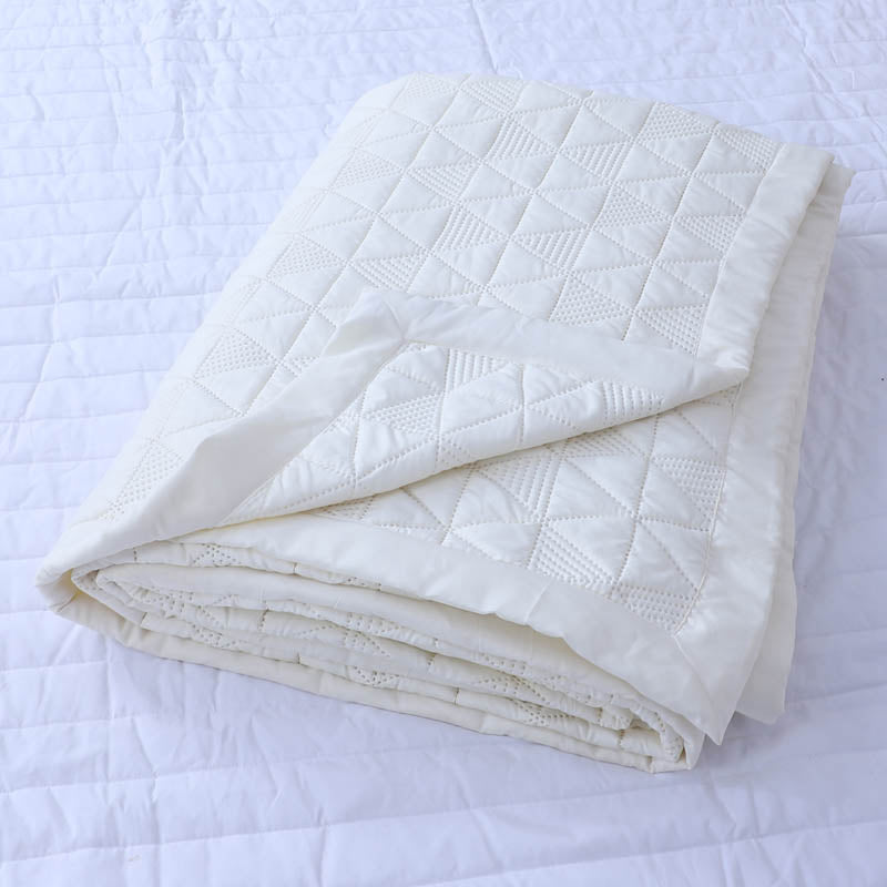 Starsia Microfiber Bedcover - White media 5