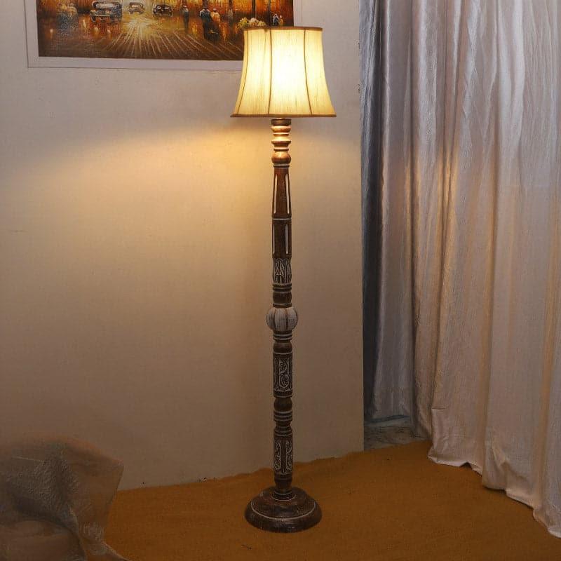 Colto Scallop Floor Lamp