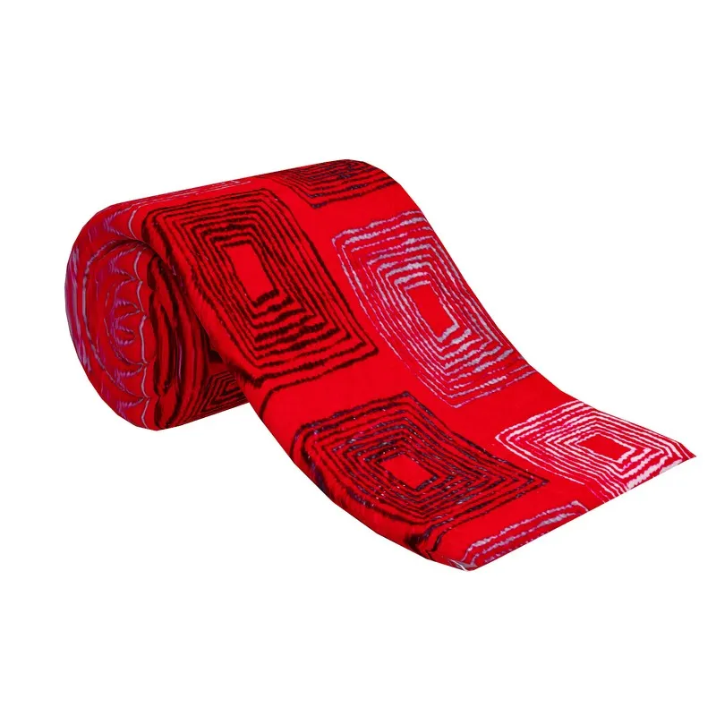 Monte Carlo Crimson Geometry Blanket - 800 GSM media 5