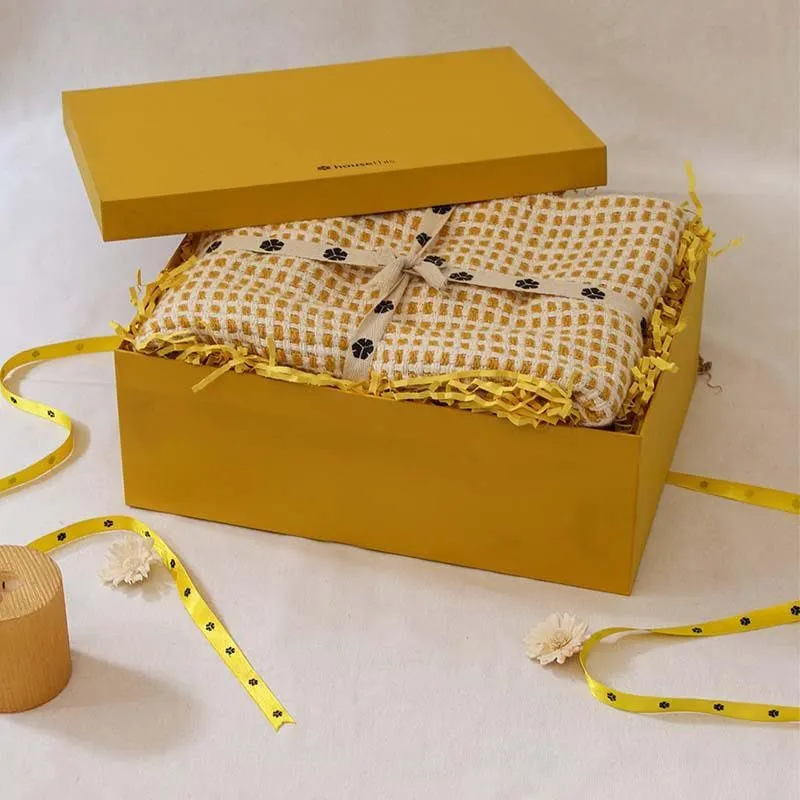 Girnar Gift Box media 1