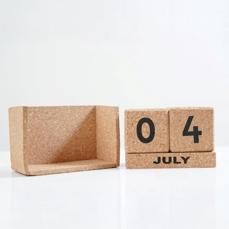NovaCraft Calendar Showpiece media 4