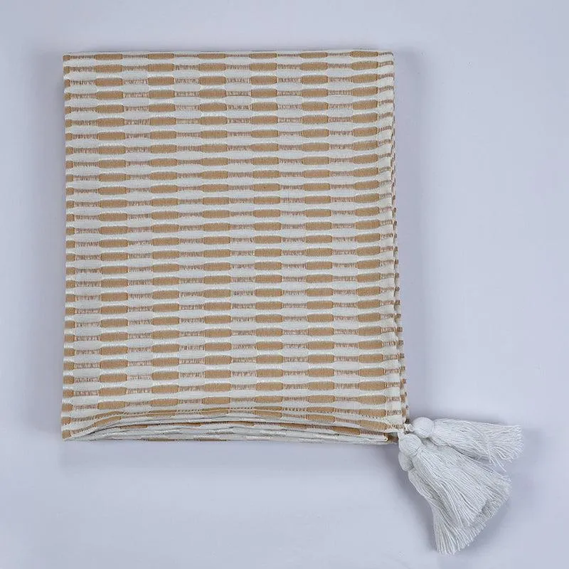 Meadow Wrap Geometric Cotton Throw media 3