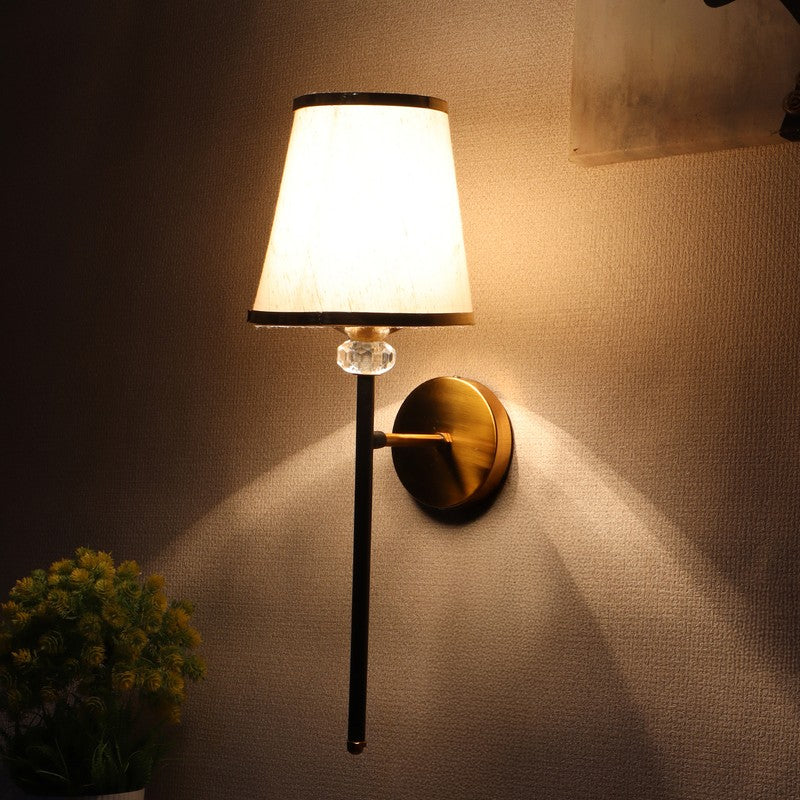 Coressa Iron Wall Lamp media 4