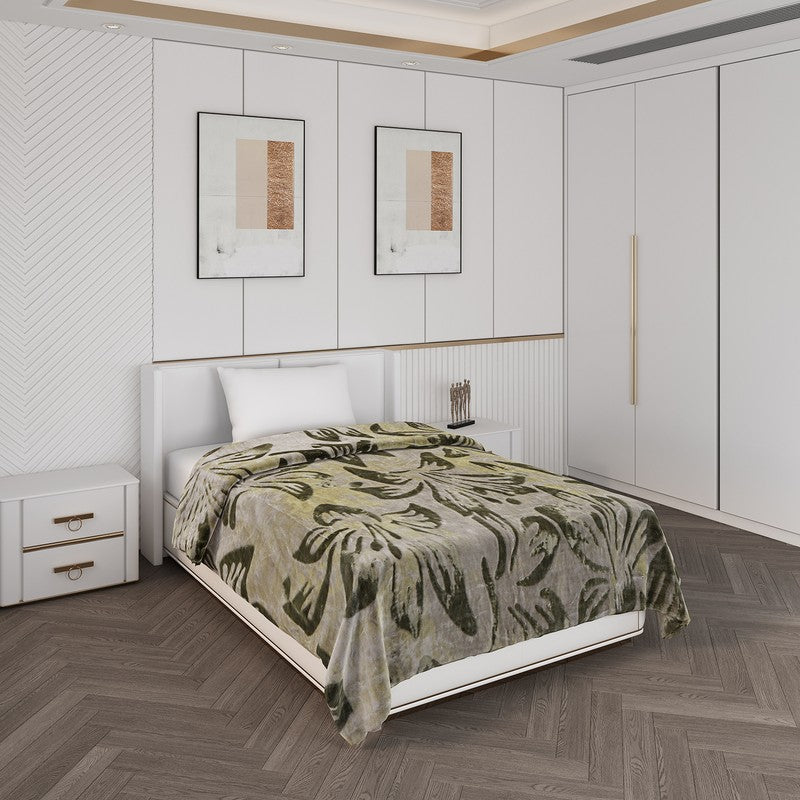 Monte Carlo Lush Leaf Blanket - 600 GSM - Single
