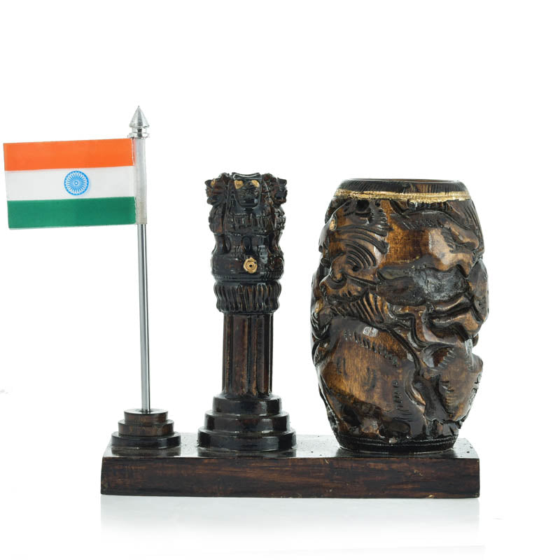 Patriot's Pride Wooden Pen Stand - Light Brown media 4