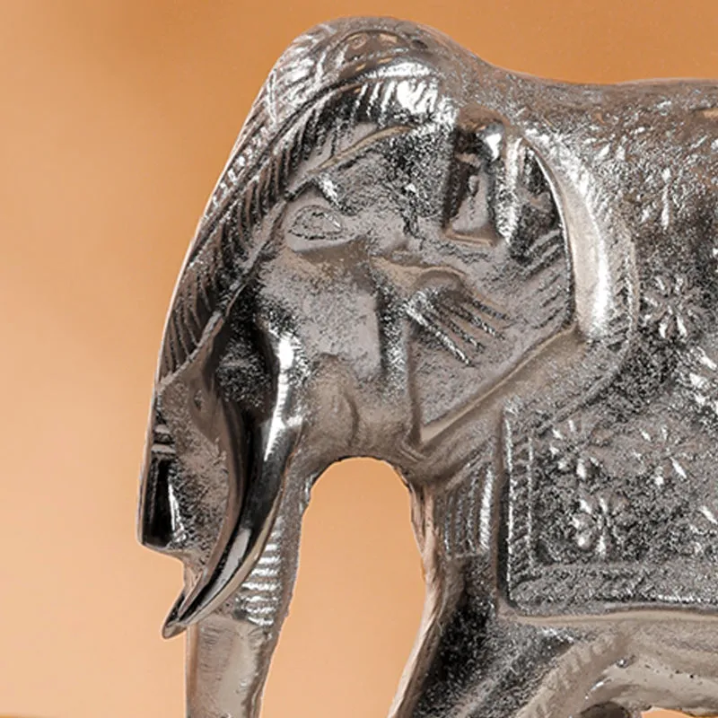 Elephant Gait Showpiece media 4