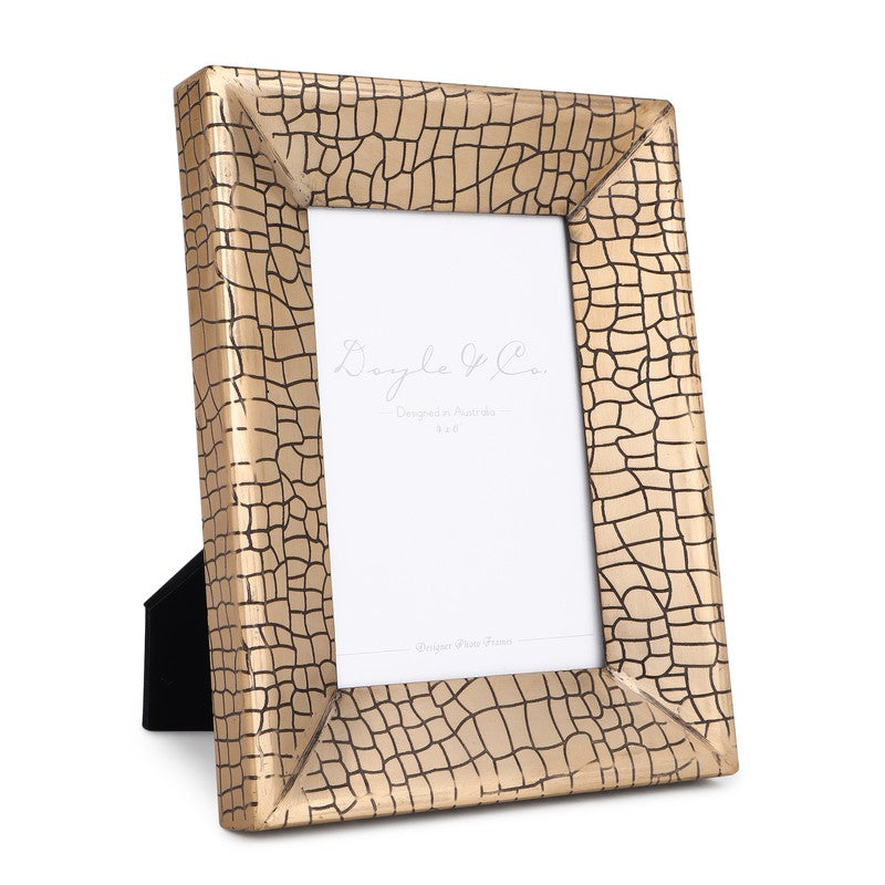 Aria Croc Photo Frame media 4