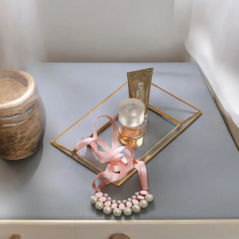 Heirloom Glow Glass Jewel Box media 3