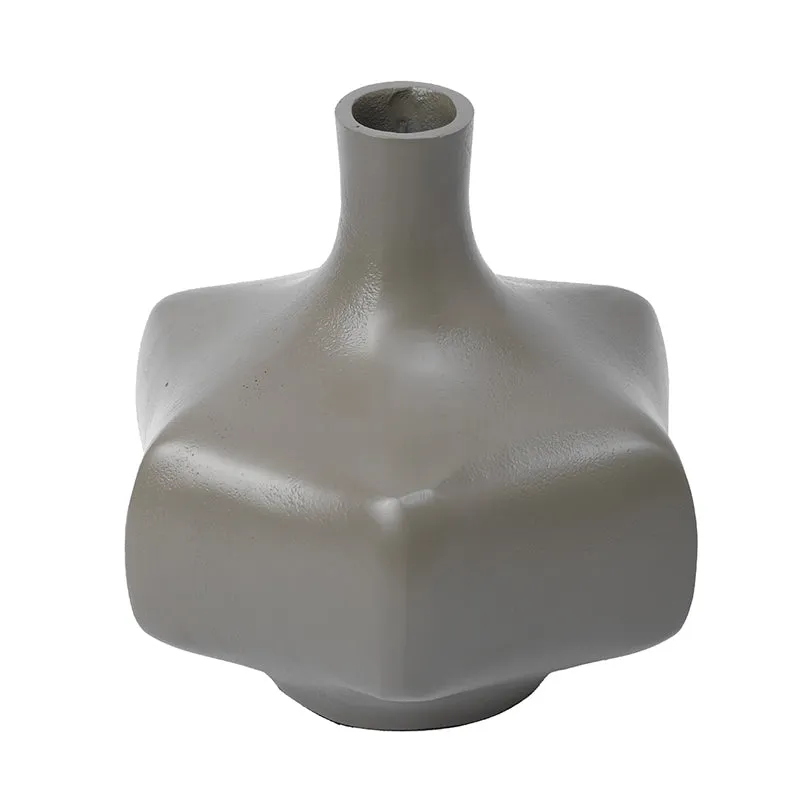 Craggu Metal Vase - Green media 3