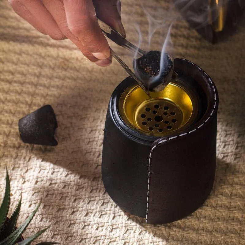 Gareva Resin Dhoop Holder - Black media 3