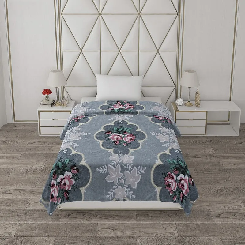 Monte Carlo Velvet Bloom Blanket - 500 GSM media 3