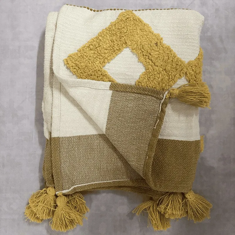 Sun Weave Tufted Throw media 5