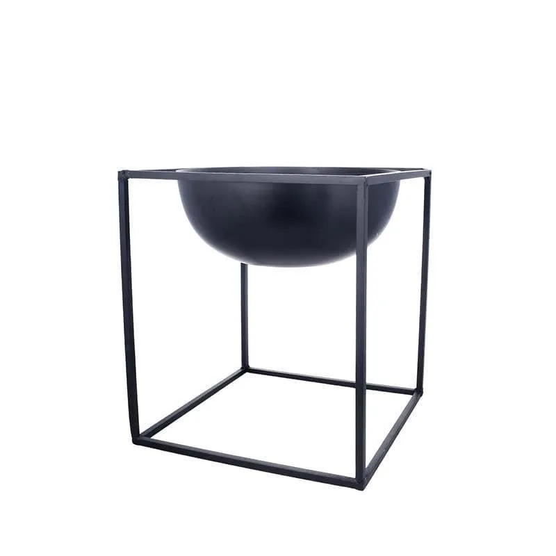 Inky Black Planter media 4