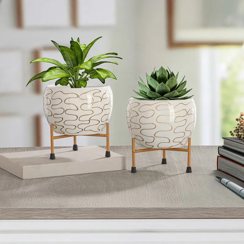 Nature Root Metal Planter with Stand - White media 3