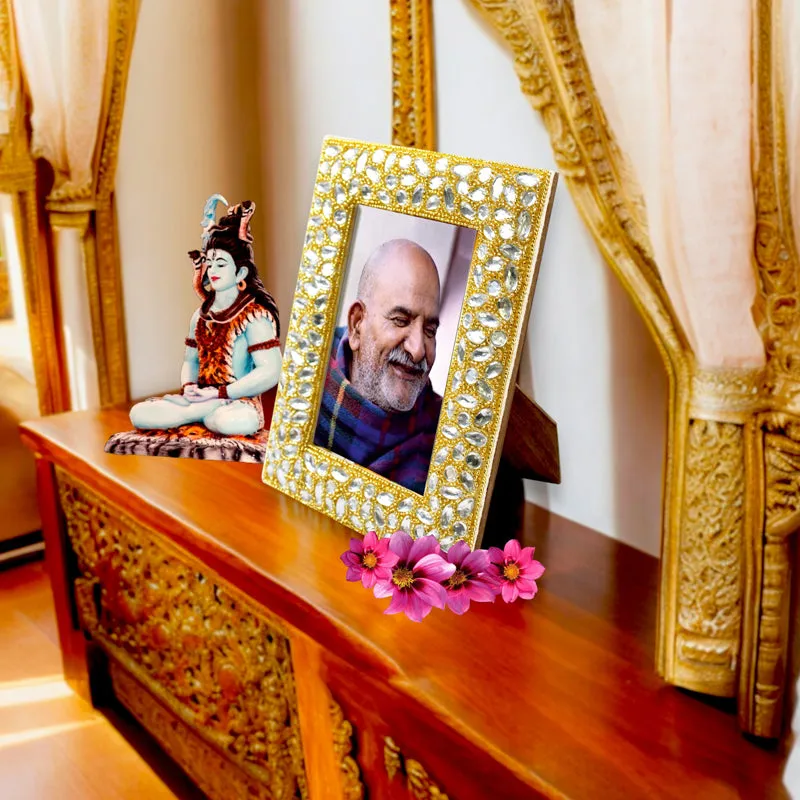 Neem Karoli Baba Gilded Photo Frame media 1
