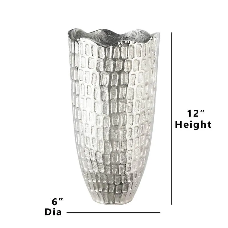 Silver Grided Vase media 5