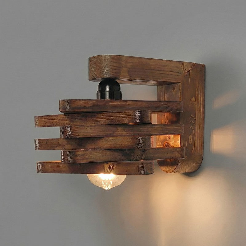 Nordique Wooden Wall Lamp media 6