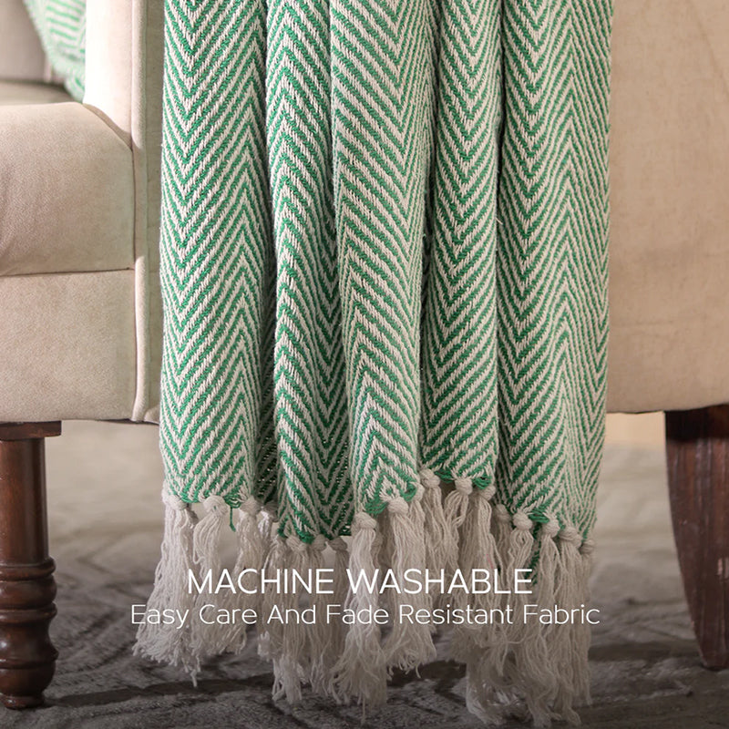 Cozy Chevron Geometric Throw - Green media 4