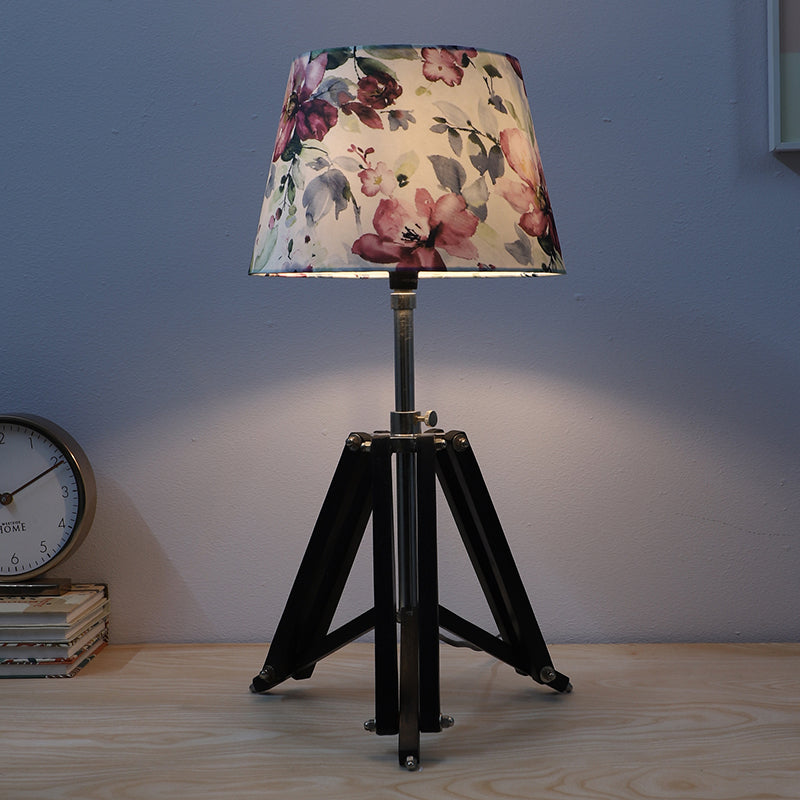 Lumikko Printed Tripod Mango Wood Table Lamp - Multicolor