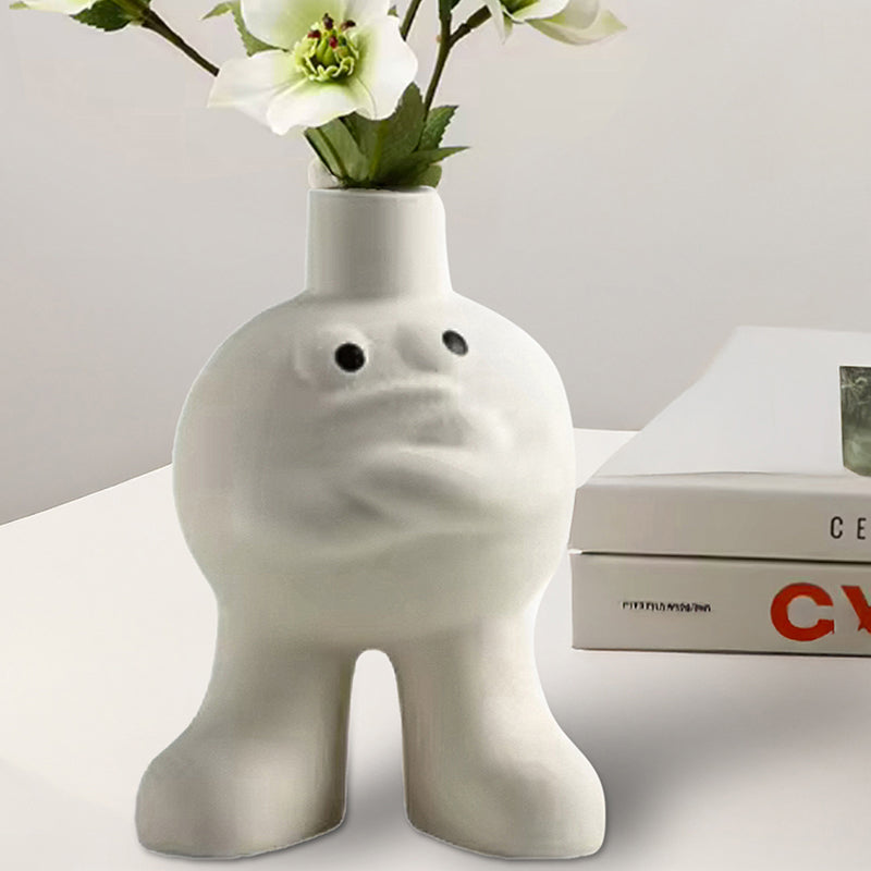 The Quirkle Porcelain Vase media 4