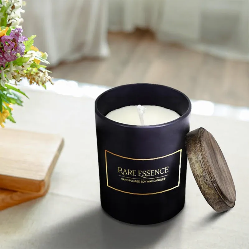 Daphne Jar Candle - Floral Notes media 7
