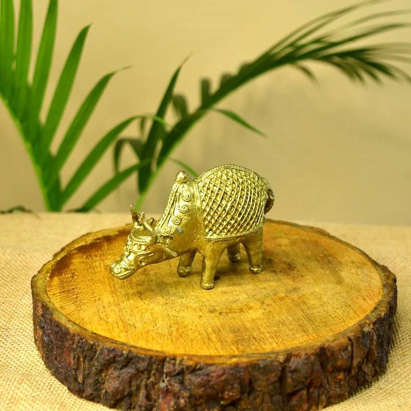 Ethnic Lega Bull Showpiece media 7