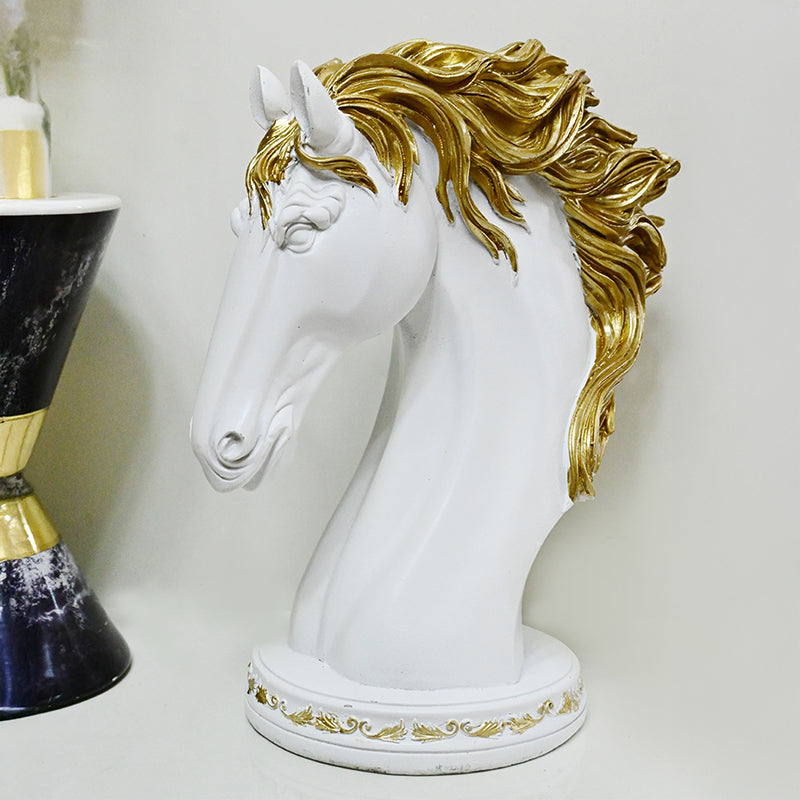 Foiled Mane Showpiece - White media 6