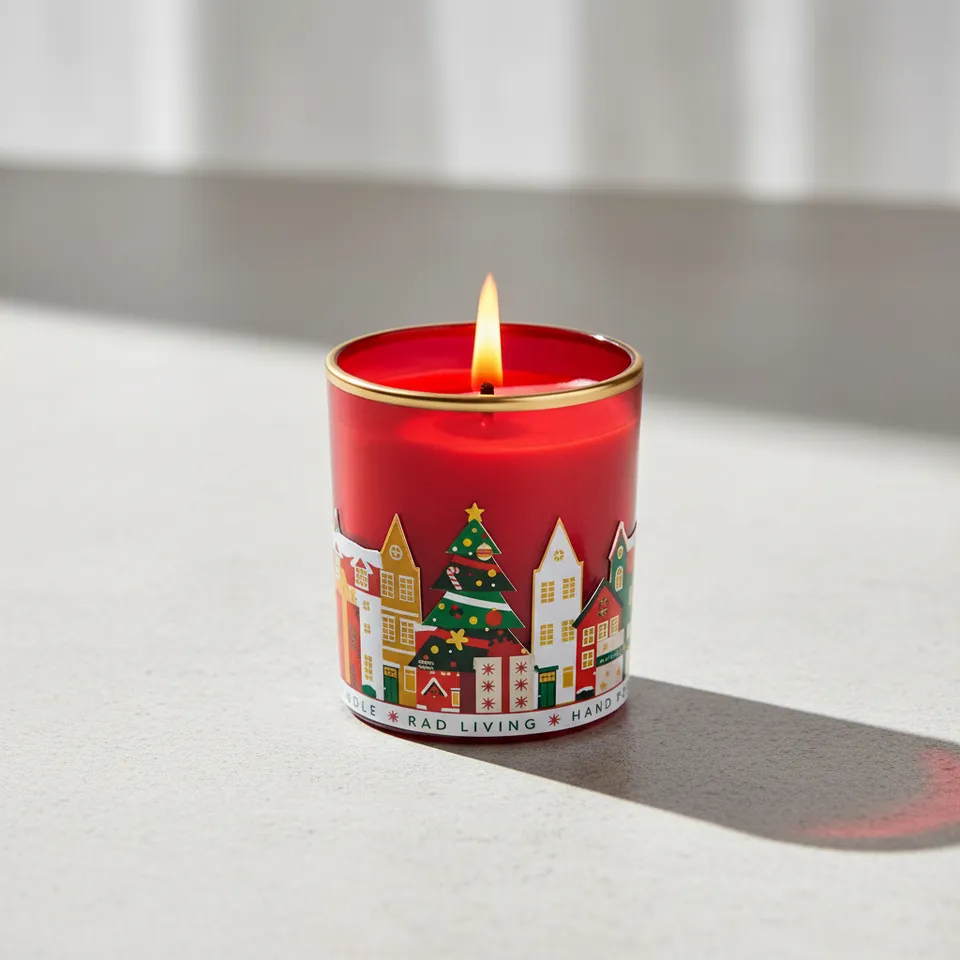 Red Merry Town - Gift Box of 1 Scented Candle media 1