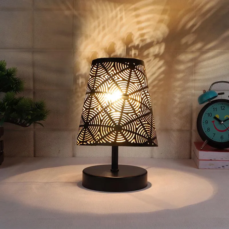 Otravo Ethched Metal Table Lamp - Black media 1