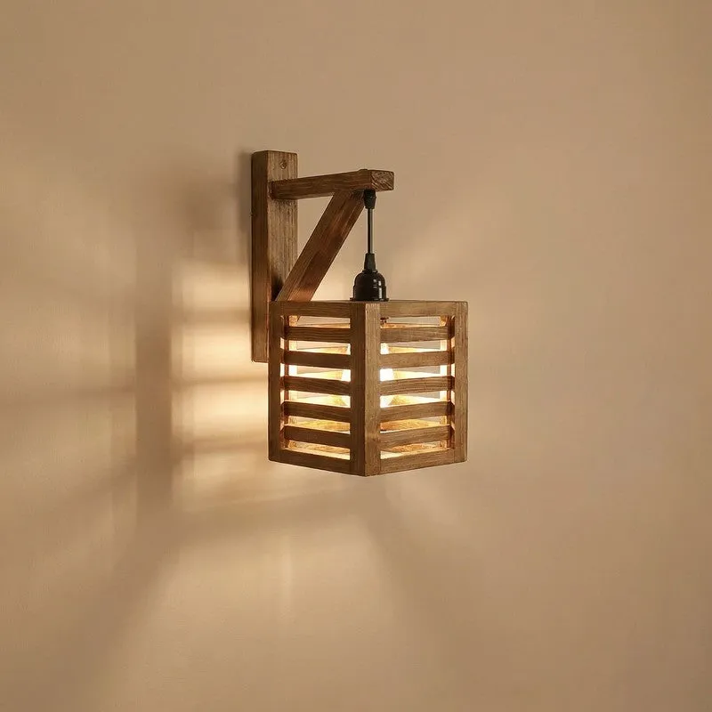 GeoLine Wooden Wall Lamp - Brown media 5