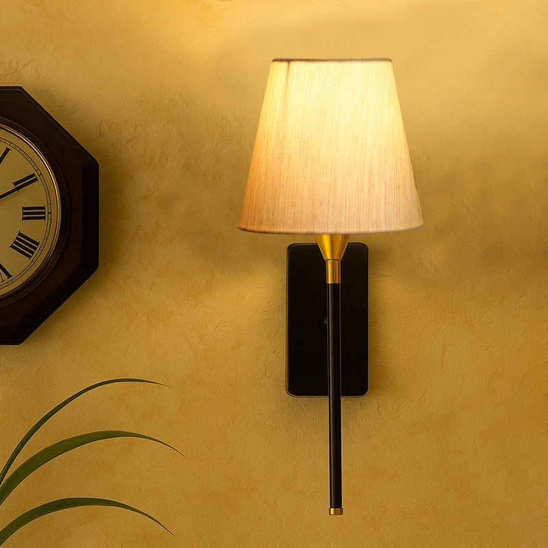 Ravenyx Metal Wall Lamp media 4