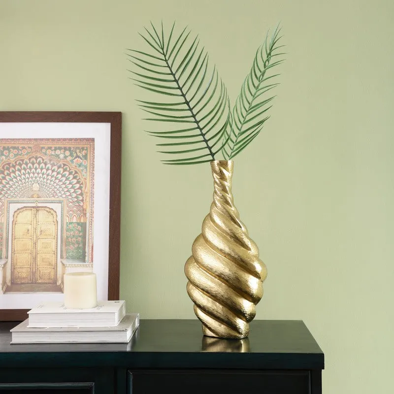 Symfora Aluminium Vase - Gold media 1
