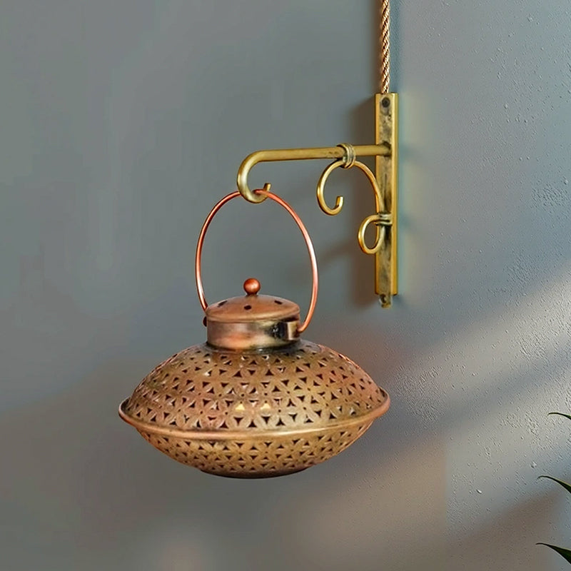 Gilsette Tea Light Holder