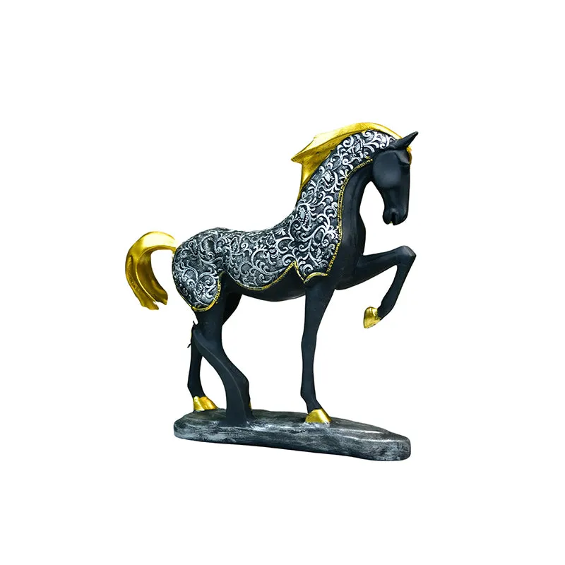 Stallion Glimmer Showpiece media 3