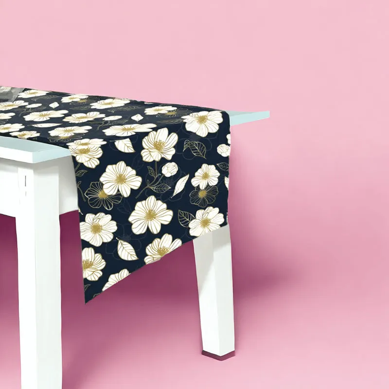 Poppi Pop Cotton Table Runner media 3