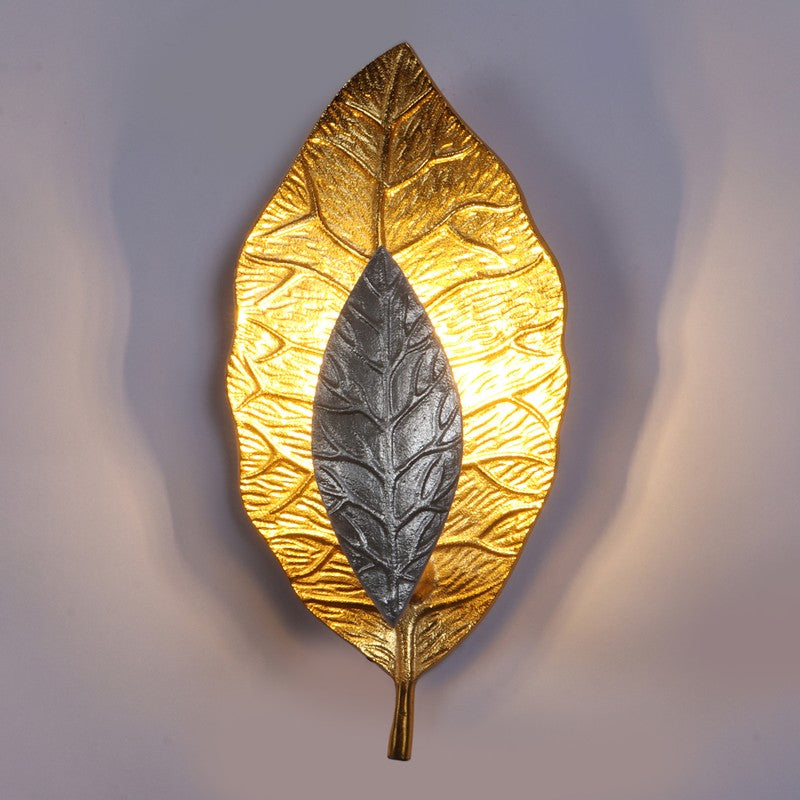Roselith Iron Wall Lamp media 6