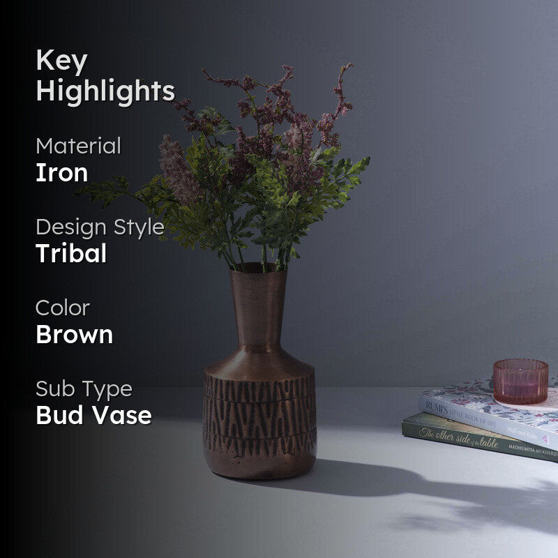 Antiqua III Iron Vase media 2