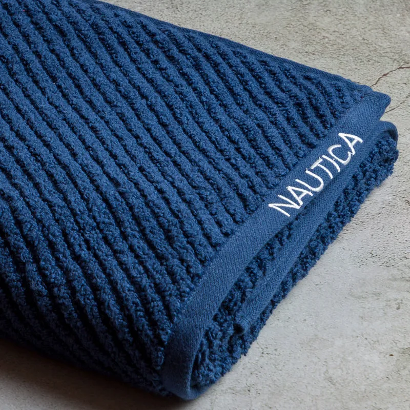 Nautica Riviera Bath Towel - Navy media 5